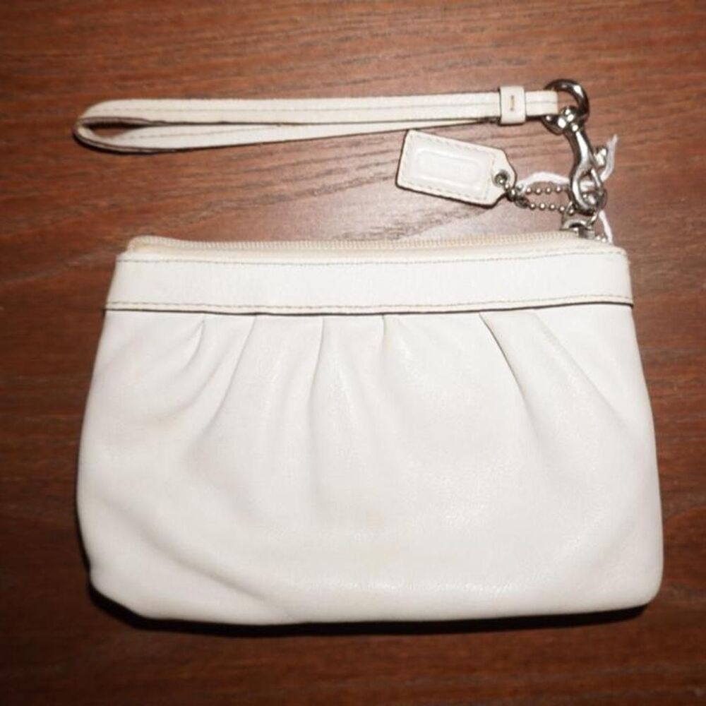 Coach Women's White and Cream Wallet-purses